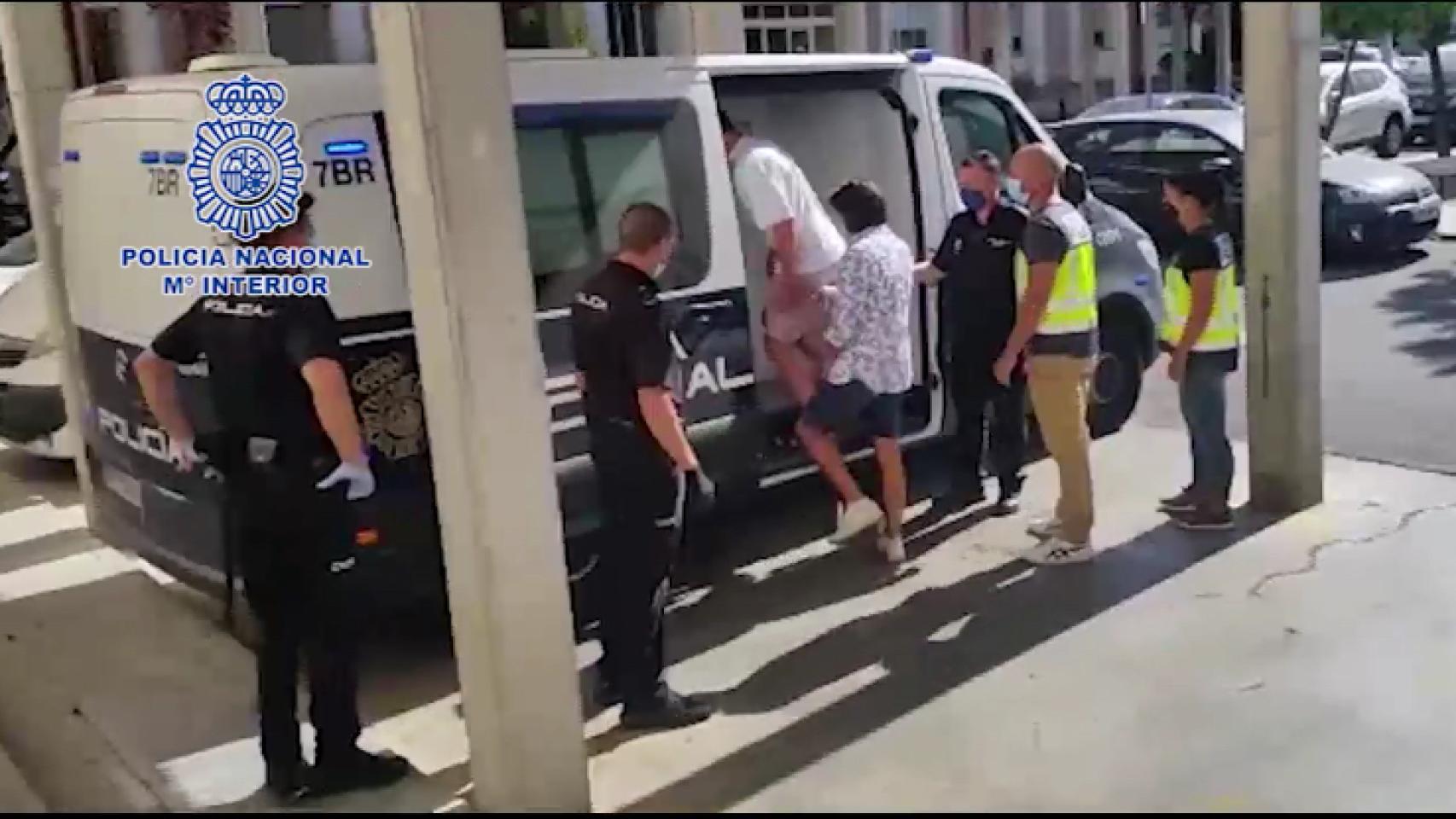 Los jóvenes franceses en el momento de su detención.