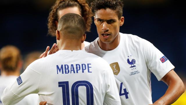 Kylian Mbappé y Raphael Varane, con la selección de Francia