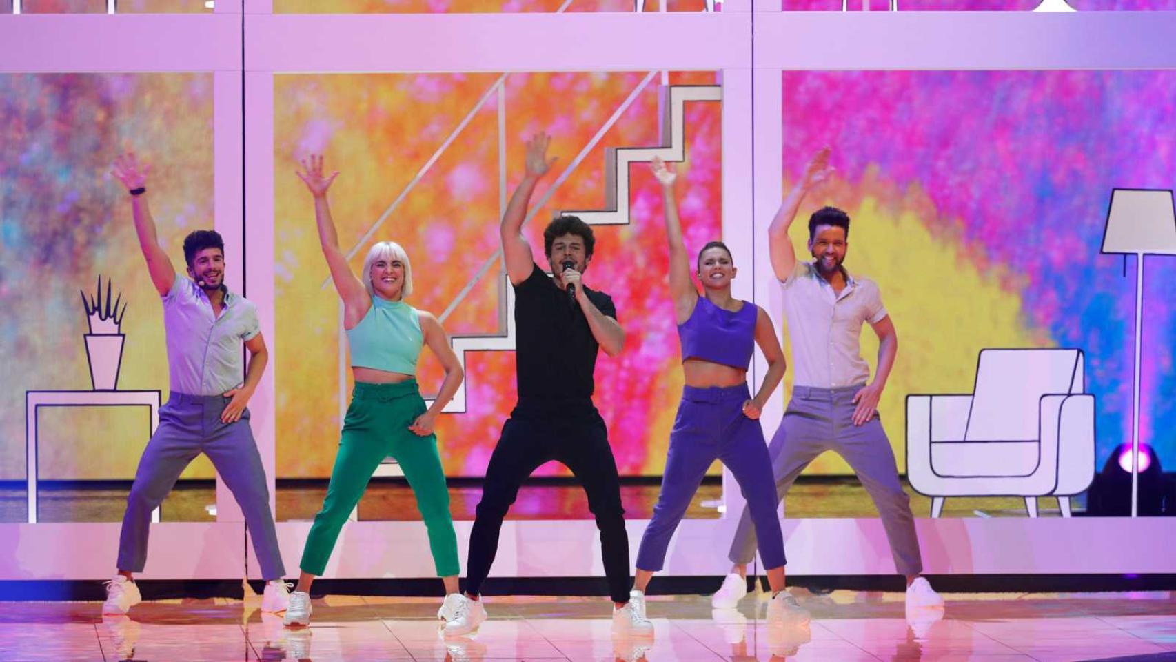 Miki interpretando 'La Venda' en Eurovisión 2019