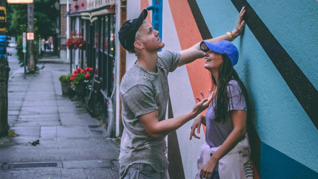 Las gorras se convierten en el complemento estrella 'unisex' de la próxima temporada