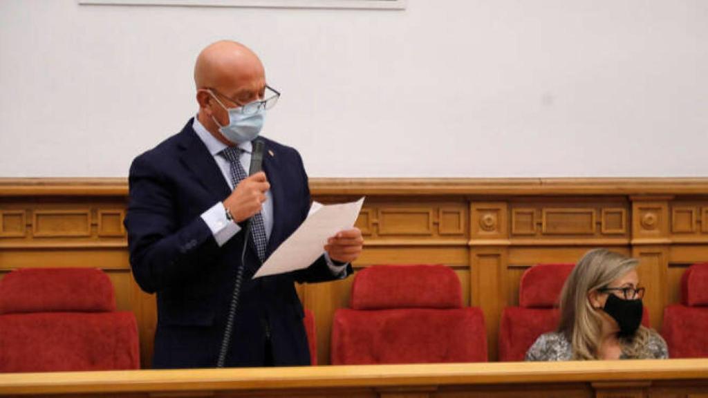 Emilio Bravo durante su intervención