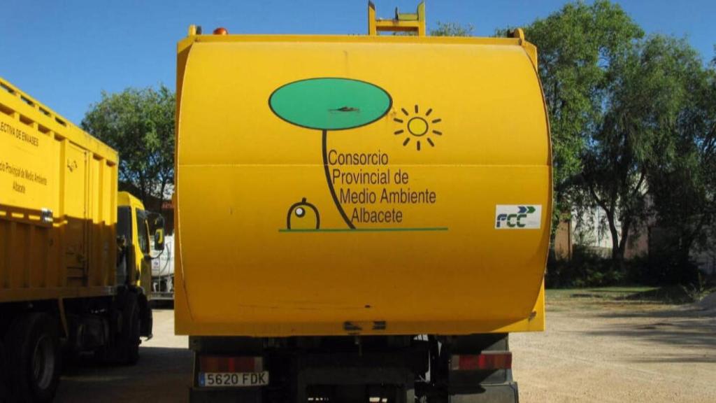 Vehículo del nuevo servicio de recogida de envases de la Diputación de Albacete -