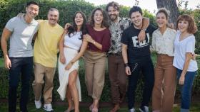 Parte del reparto de 'FoQ: El Reencuentro' (Atresmedia)