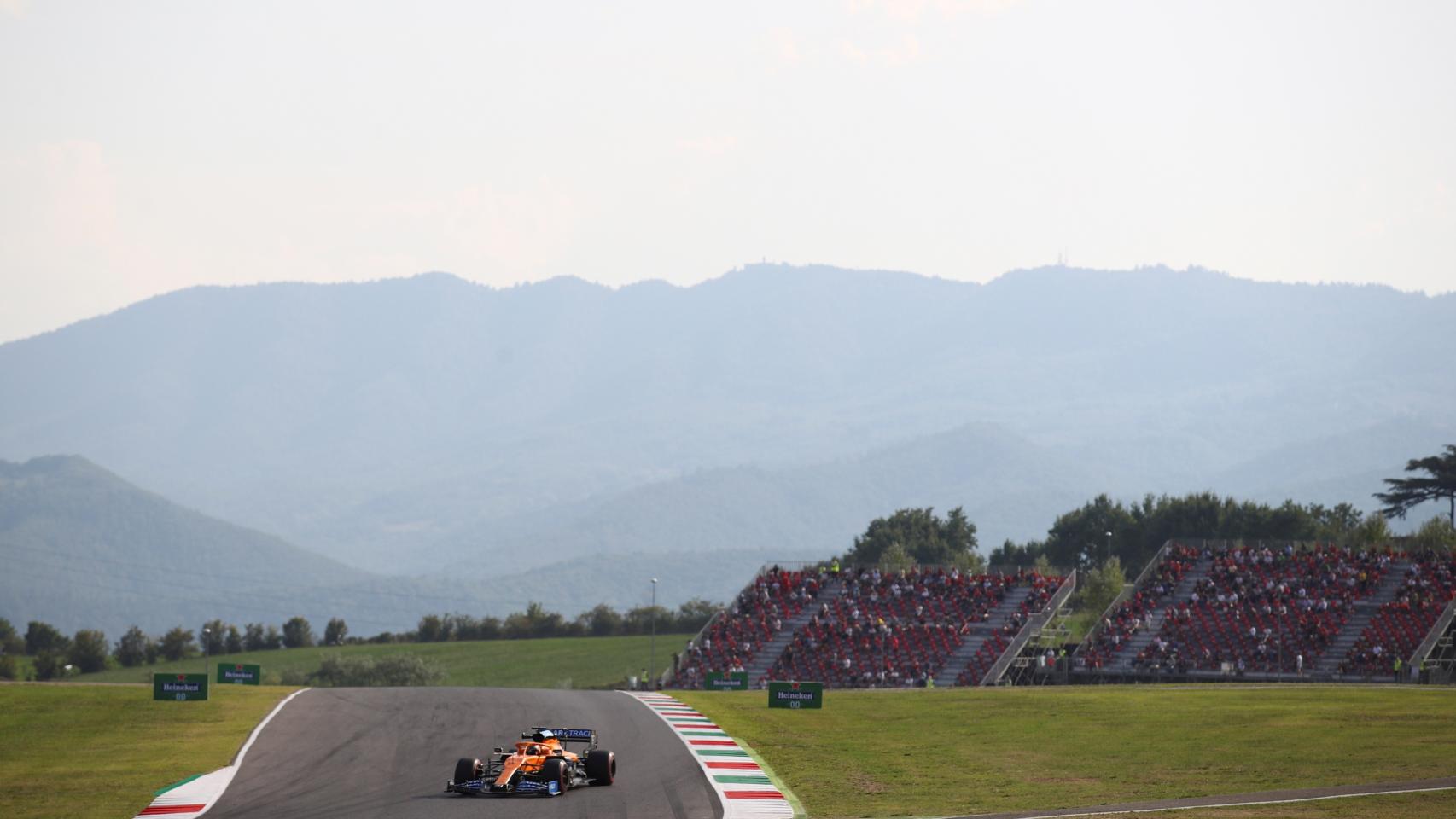 Carlos Sainz Jr, en el circuito de Mugello durante el Gran Premio de la Toscana