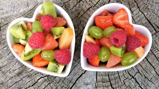 ¿Es bueno comer fruta por la noche?