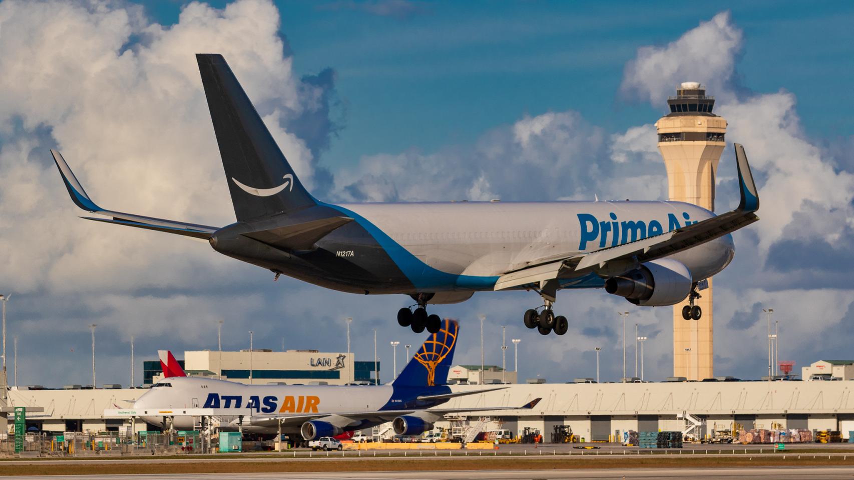 Así Es El Boeing 767, El Primer Avión Propio De Amazon