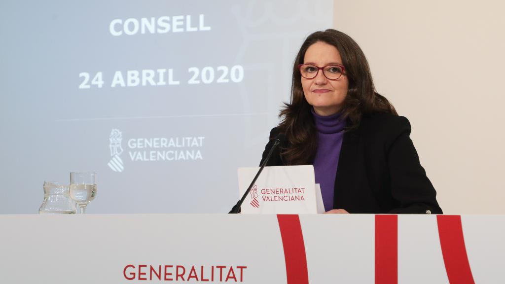 Mónica Oltra, en una rueda de prensa del Gobierno valenciano. EE