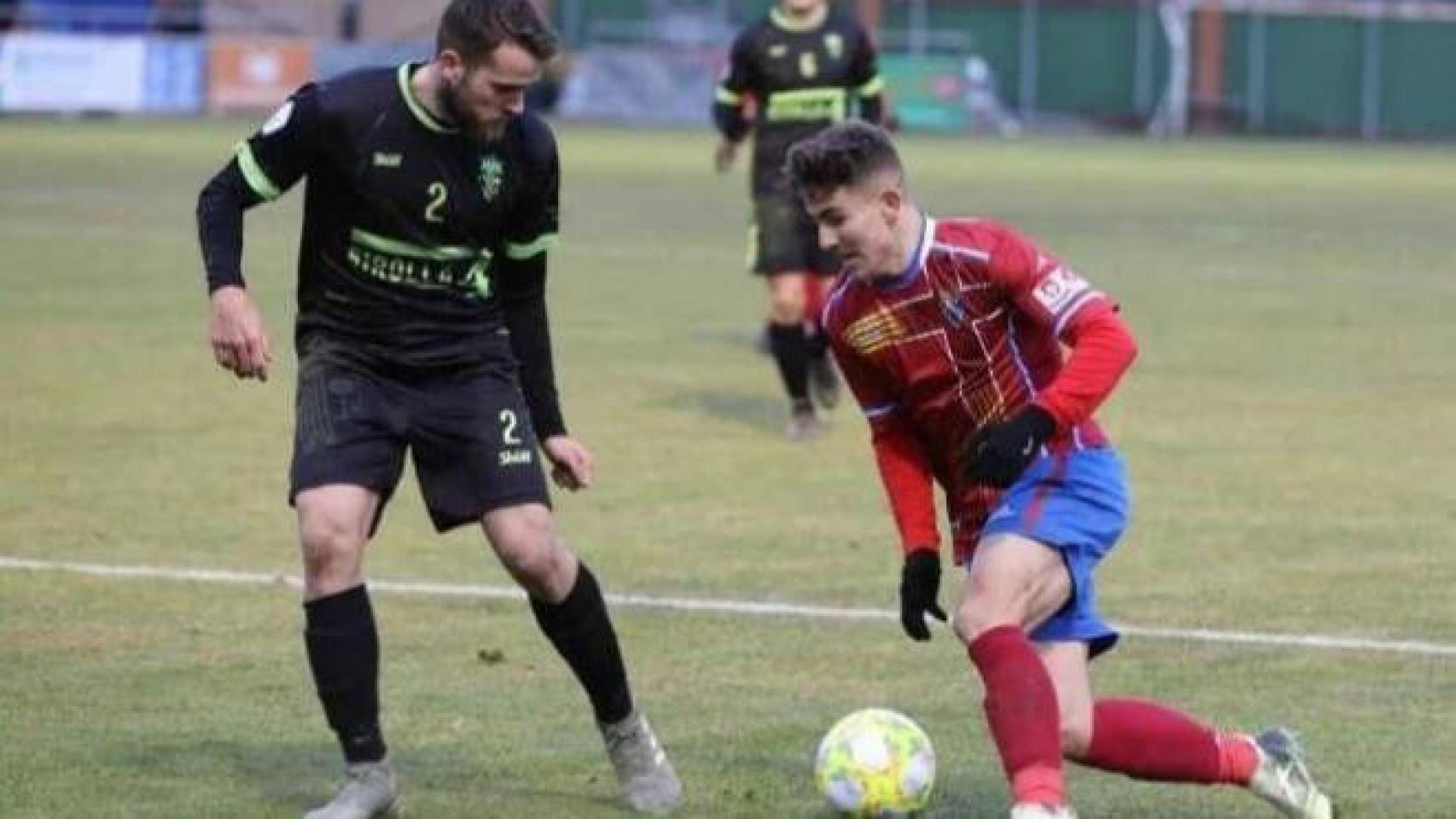 Luis Hernáiz en un partido con el Teruel