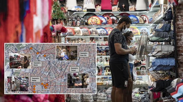 Las tiendas de souvenirs en Madrid se mueren: la ruta por locales del centro que facturan 15€ al día