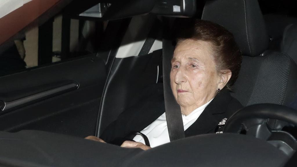 La infanta Margarita, en el funeral de su hermana, la infanta Pilar.