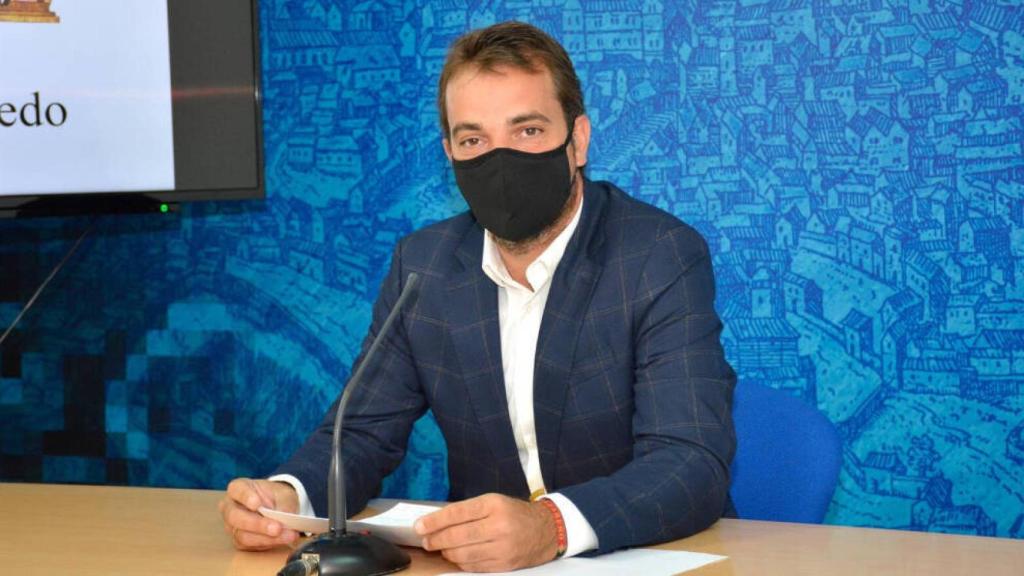 El concejal de Deportes de Toledo, Pablo García, en rueda de prensa. Foto: Ayuntamiento