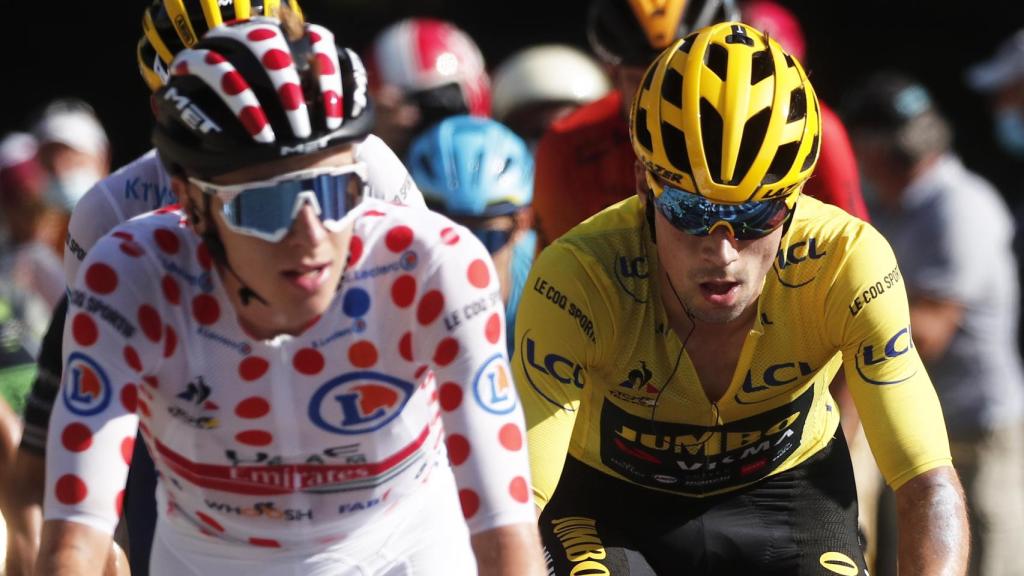 Pogacar y Roglic durante el Tour de Francia