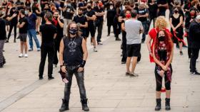 El movimiento Alerta Roja, del mundo de espectáculo y eventos, en una movilización en Sevilla. Foto: Eduardo Briones - Europa Press