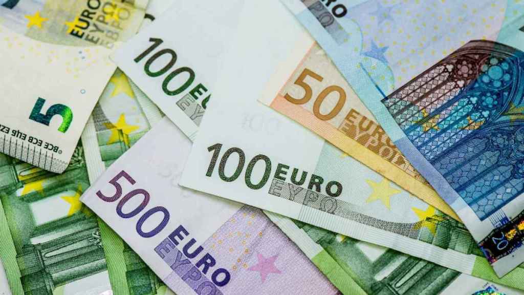 Billetes de euro de distintas denominaciones.