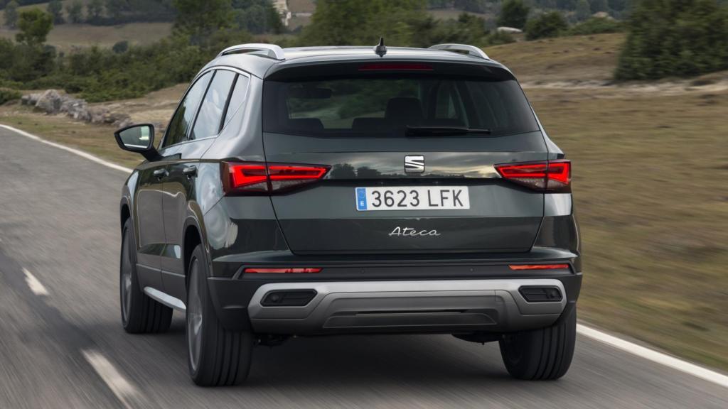 La salida de los escapes también es una novedad en el Seat Ateca.