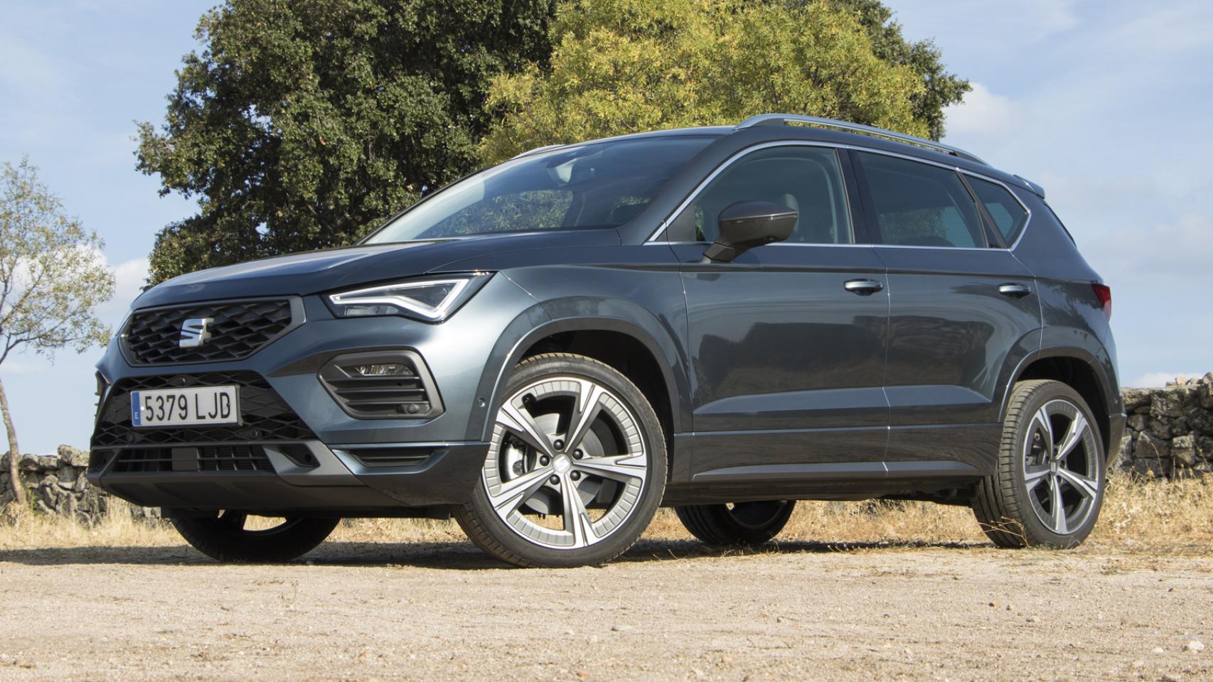 La parrilla y los faros son los elementos que más cambian en el nuevo Seat Ateca.