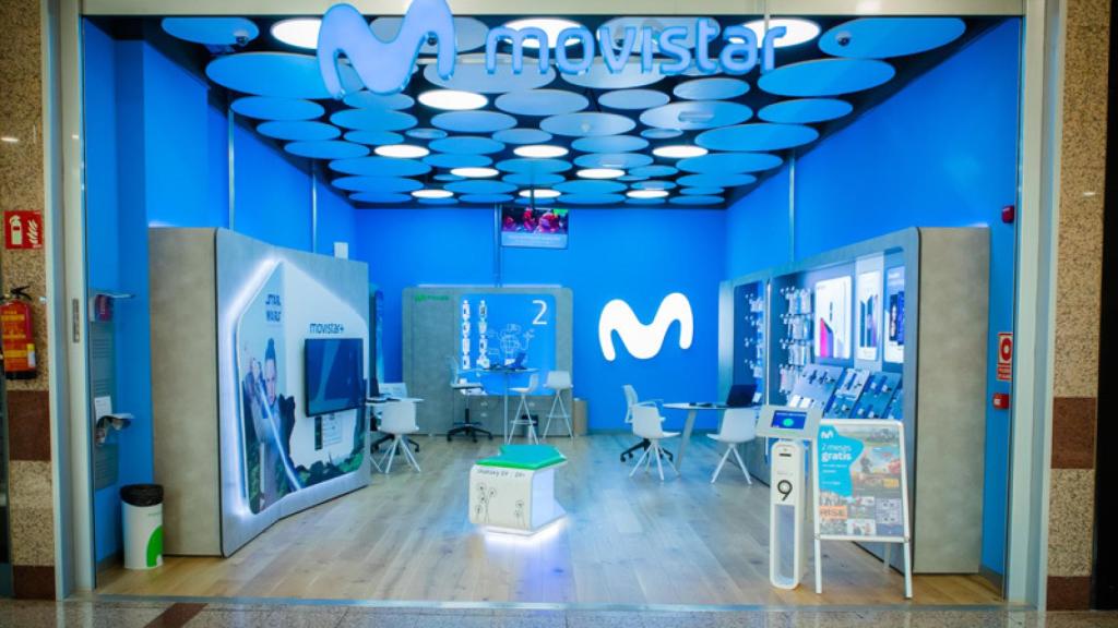 Tienda de Movistar en el centro comercial Gran Vía de Hortaleza.