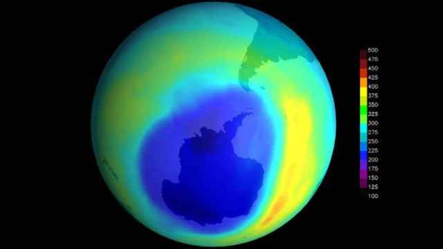 Imagen del agujero de ozono más grande en la Antártida registrado en septiembre de 2000.
