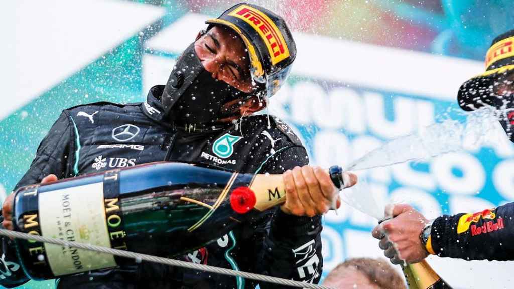 Hamilton celebra su última victoria