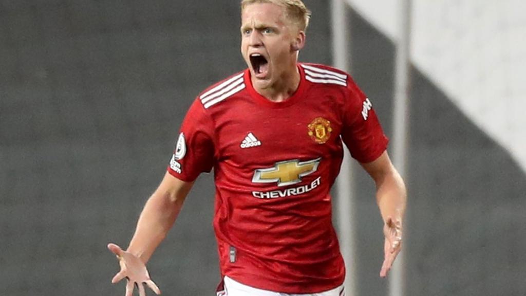 Van de Beek durante una celebración con el Manchester United