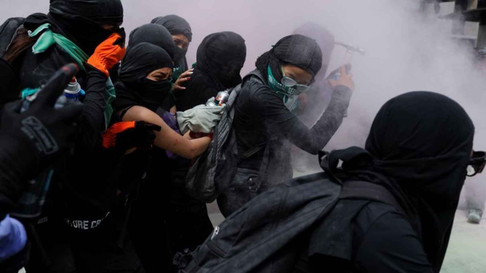 Enfrentamientos en México durante la manifestación contra el aborto.