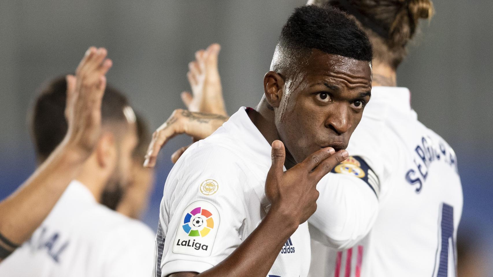 Vinicius celebra su gol al Real Valladolid