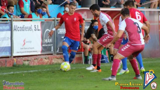 Álex Jiménez en un partido de pretemporada