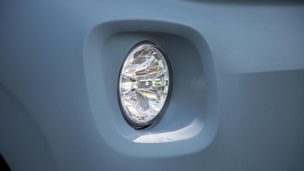 Detalle del faro en el Citroën Ami.