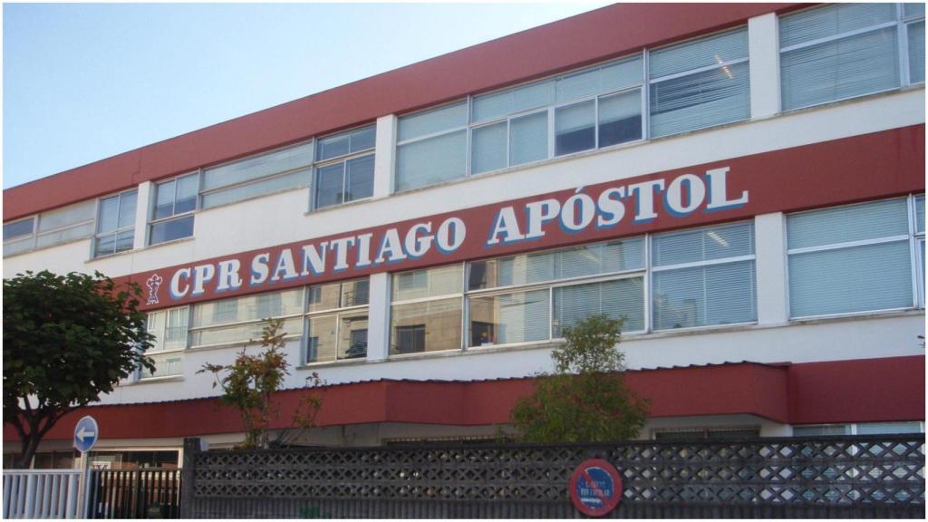 El AMPA del CPR Santiago Apóstol (Ferrol) pide clases matinales para no exponer al alumnado