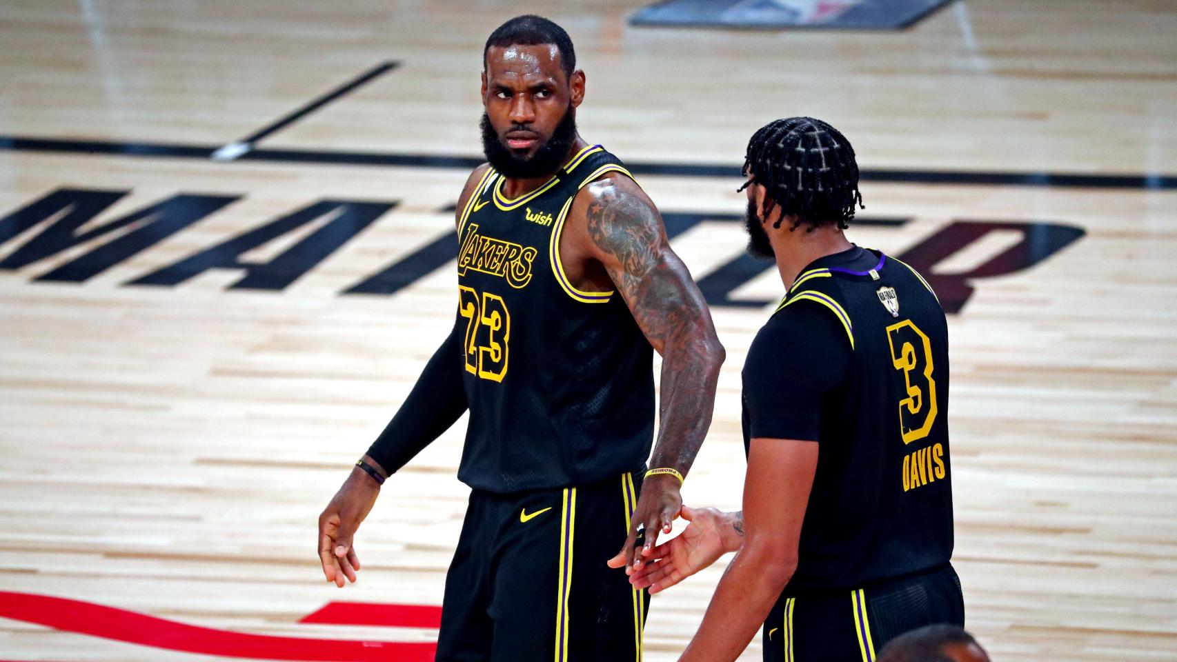 LeBron James y Anthony Davis, durante las Finales 2020