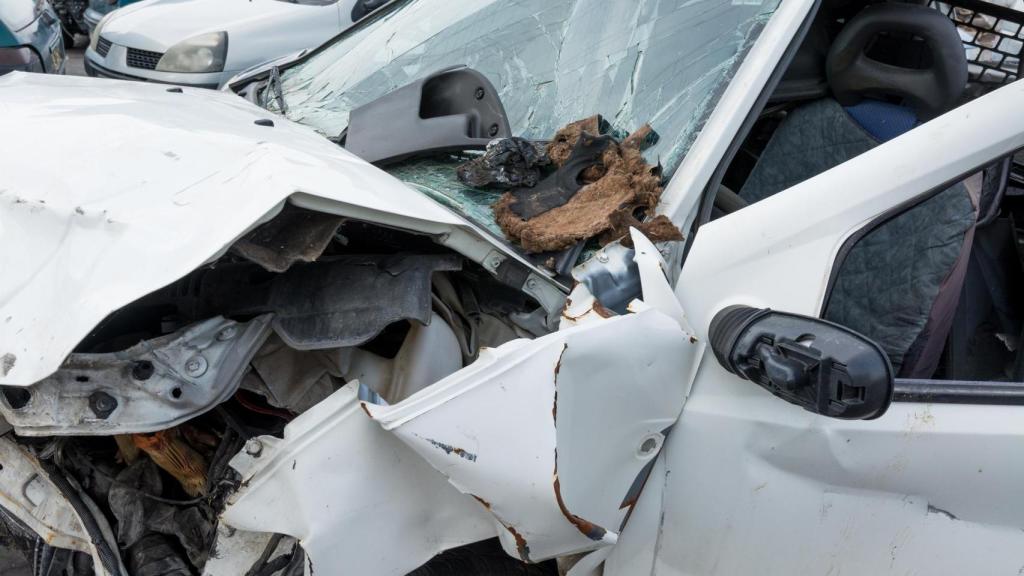 Noche negra en las carreteras de A Coruña: Dos muertos en Santiago y Muxía y un herido