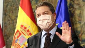 Page con una de las mascarillas lavables