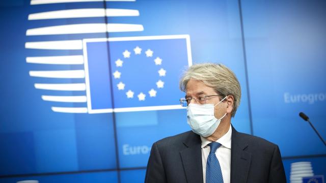 El comisario de Asuntos Económicos, Paolo Gentiloni, durante la rueda de prensa de este lunes