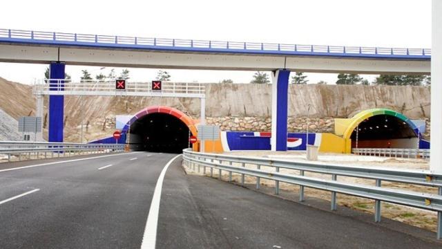 Autopista Eje Aeropuerto, OHL.