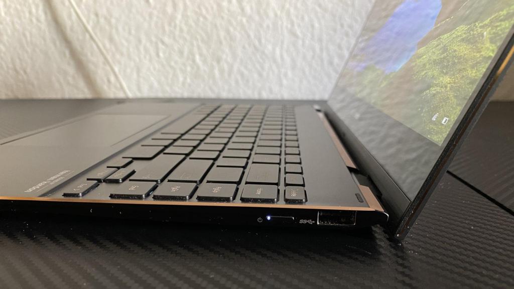 Asus ZenBook Flip S