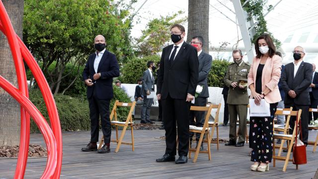 Ximo Puig, en el homenaje de la Generalitat Valenciana a las víctimas de la pandemia.