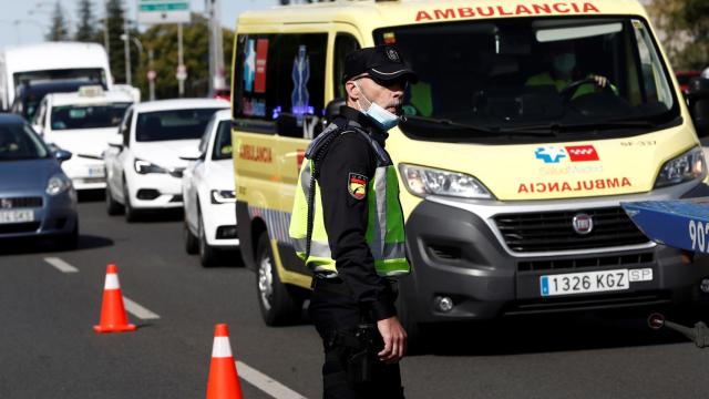 Control policial en el acceso a la capital este lunes