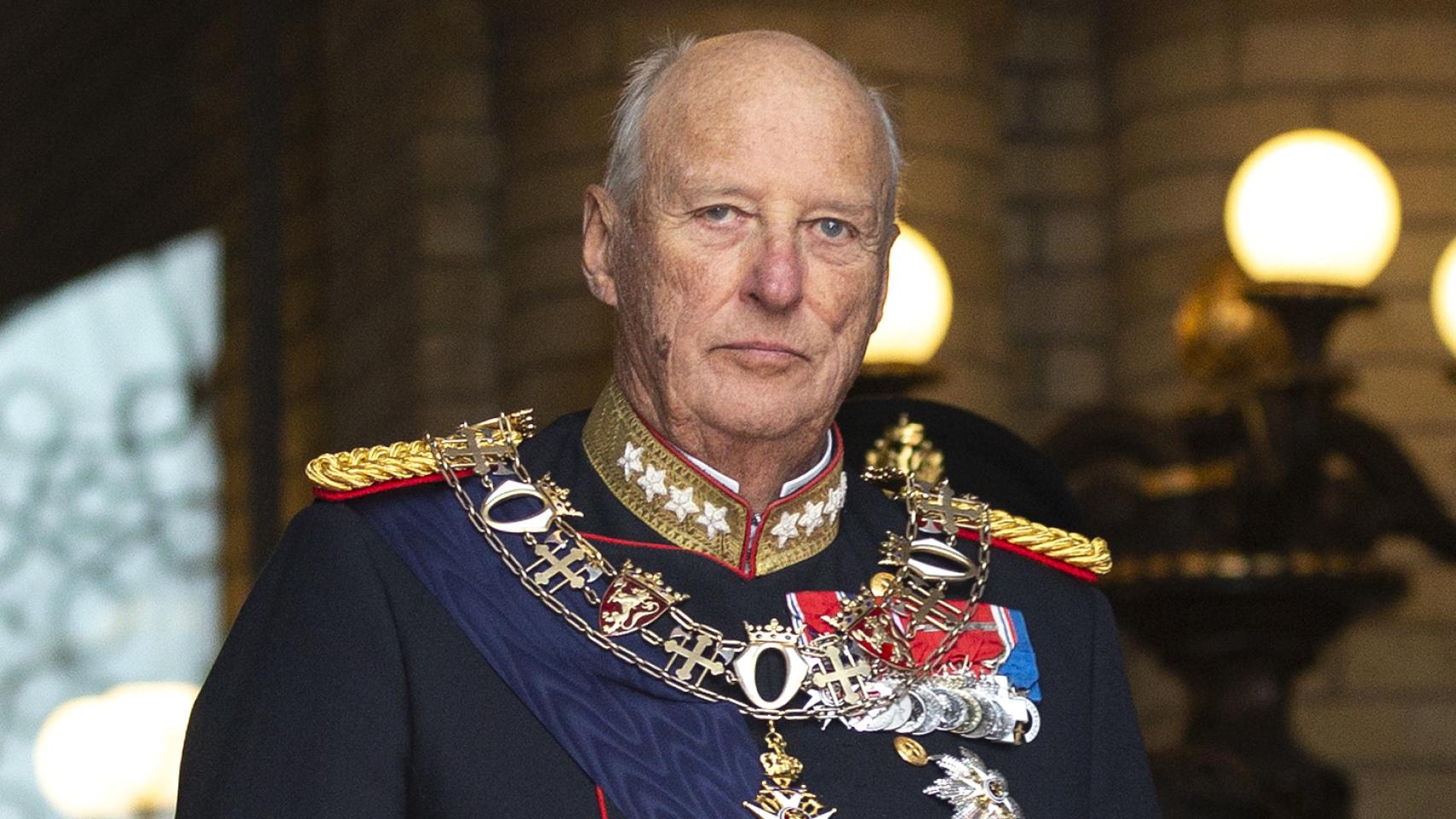 El rey de Noruega permanece en cuidados intensivos.