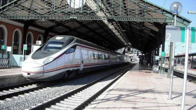 Un tren en la estación de Valladolid