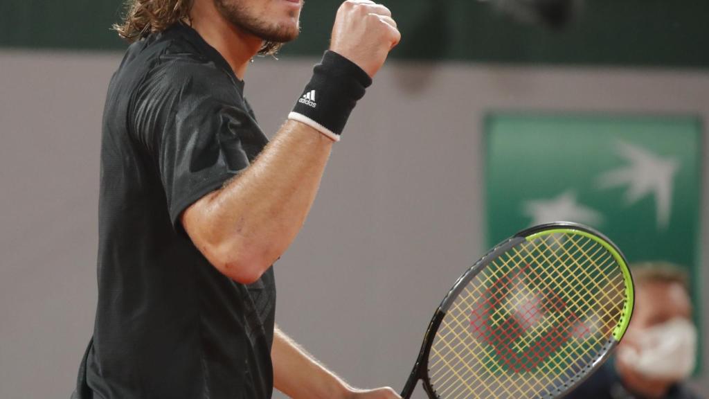 Tsitsipas celebra un punto