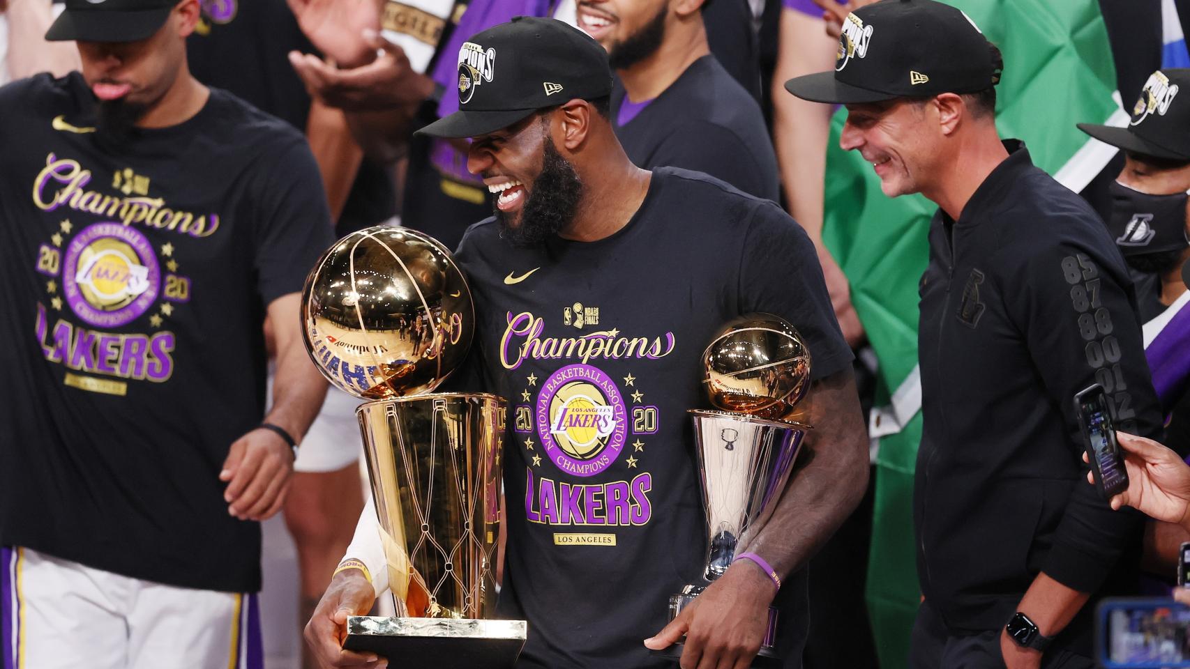 LeBron James, con su cuarto título de la NBA y su cuarto MVP de las Finales