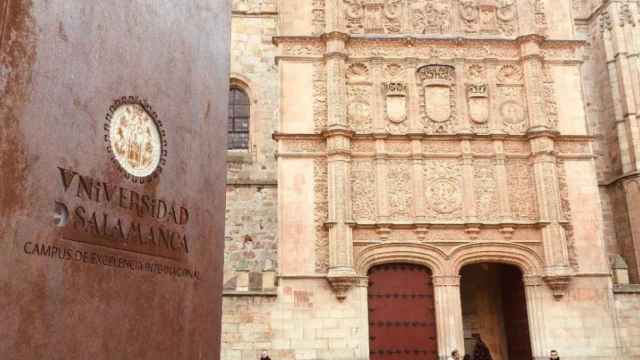 La entrada de la Universidad de Salamanca.