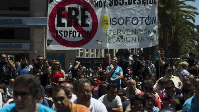 Trabajadores de Isofotón participan en una manifestación en 2013.