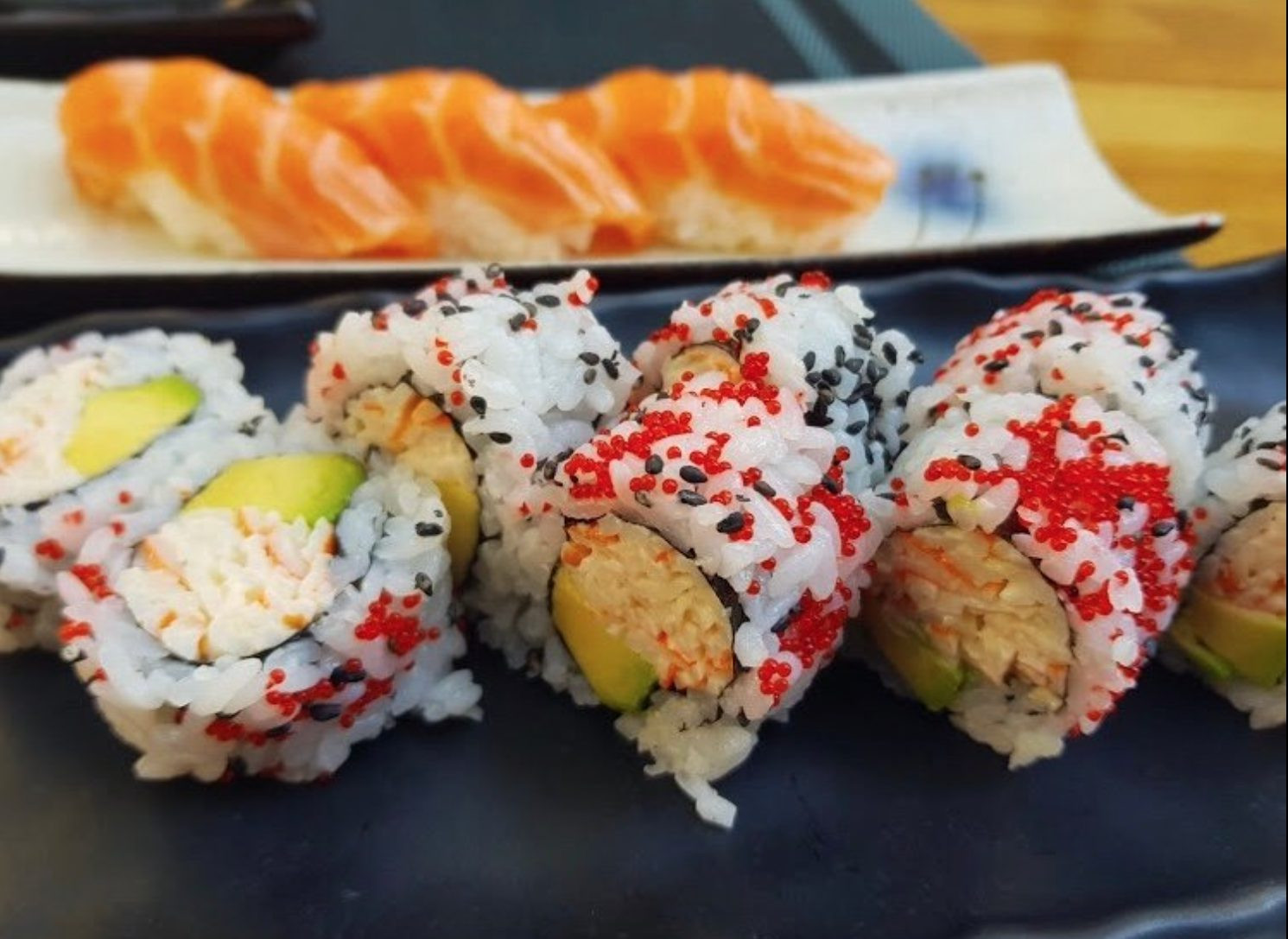 California Uramaki Roll de Tsuki Sushi en Vigo