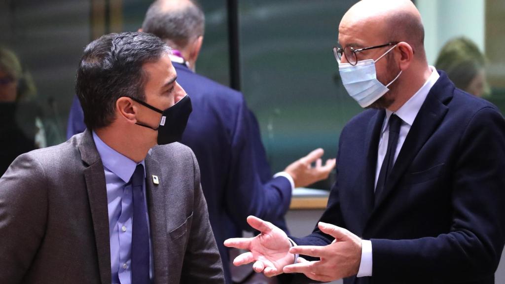 Pedro Sánchez y el presidente del Consejo Europeo, Charles Michel, en Bruselas.