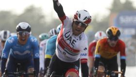 Diego Ulissi celebra su segunda victoria en el Giro 2020