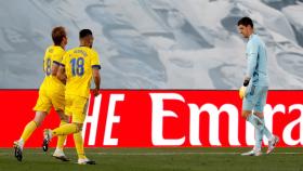 Los jugadores del Cádiz celebran su gol al Real Madrid