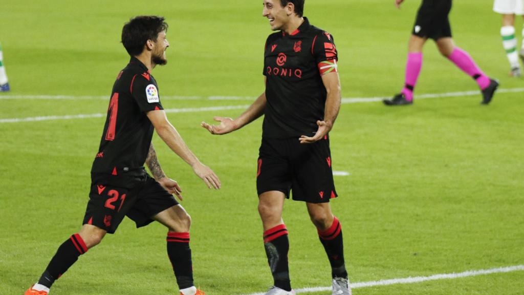 Oyarzabal celebra su gol frente al Betis