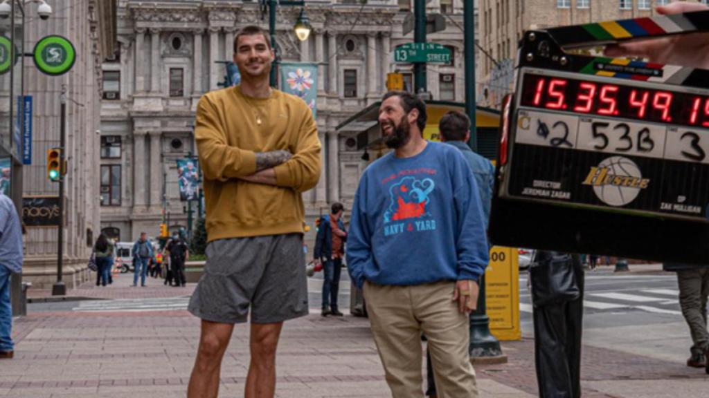 Juancho Hernángomez y Adam Sandler