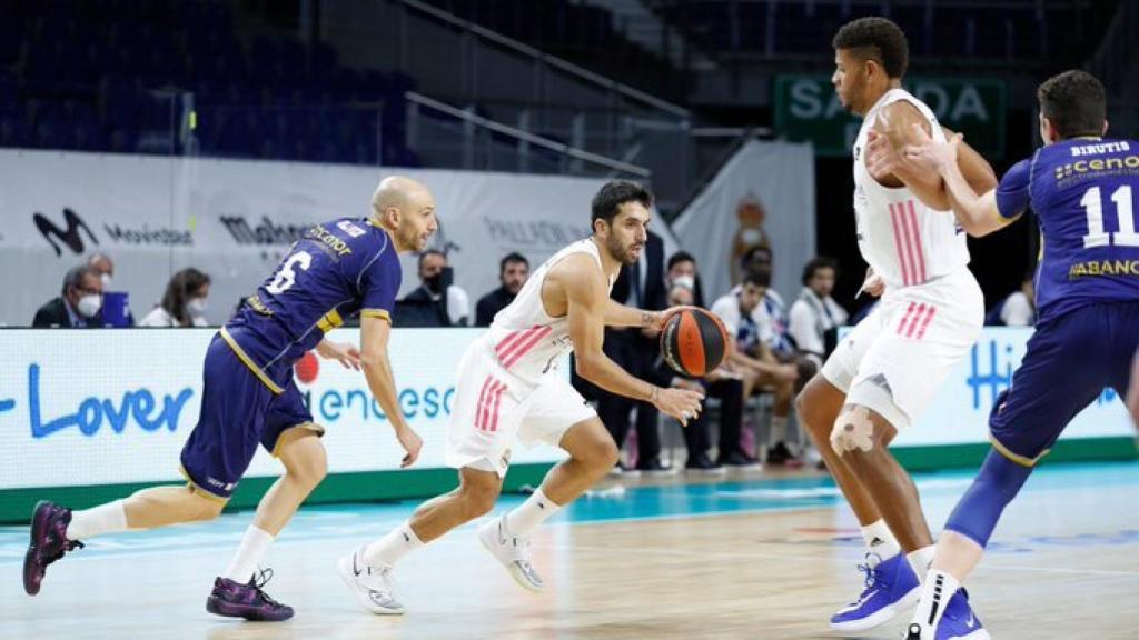 Campazzo durante un partido del Real Madrid